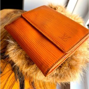 Vintage Louis Vuitton Caramel Epi Leather Men’s Wallet